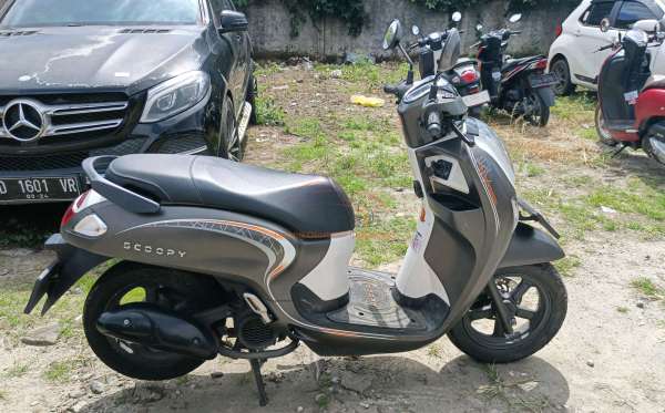 HONDA  SCOOPY