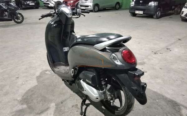 HONDA SCOOPY PRESTIGE