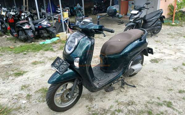 HONDA  SCOOPY