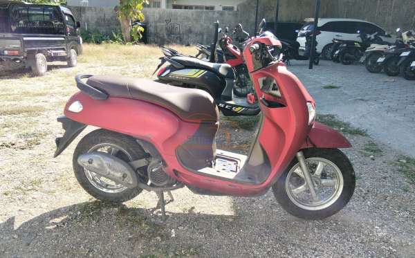 HONDA  SCOOPY