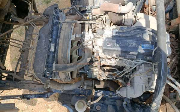 MITSUBISHI CANTER