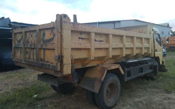 MITSUBISHI  CANTER  FE 75