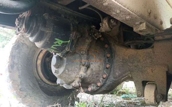 MITSUBISHI FN 527 6X4