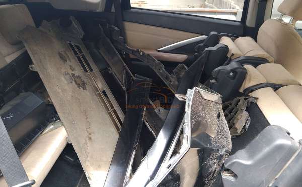 MITSUBISHI XPANDER
