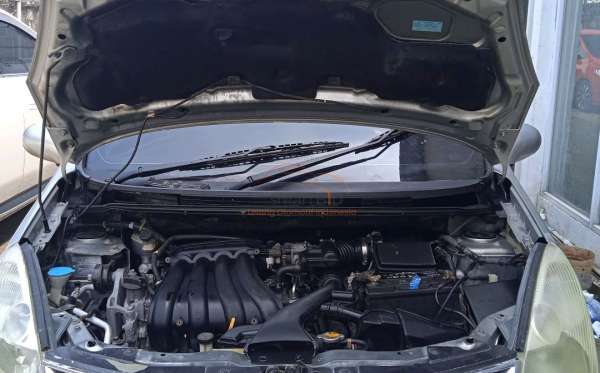 NISSAN GRAND LIVINA