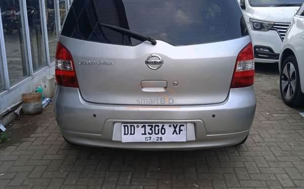 NISSAN GRAND LIVINA