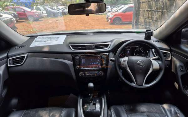NISSAN X TRAIL 2.0