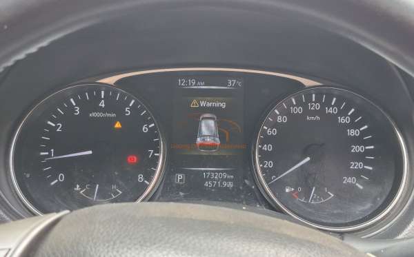 NISSAN X TRAIL 2.0