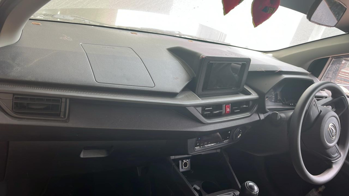 DAIHATSU AYLA  1.2R