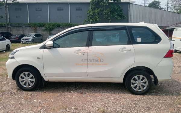 TOYOTA AVANZA 1.3 E
