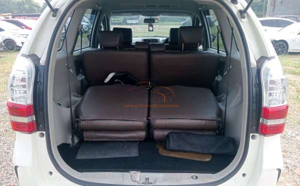 TOYOTA AVANZA 1.3 E