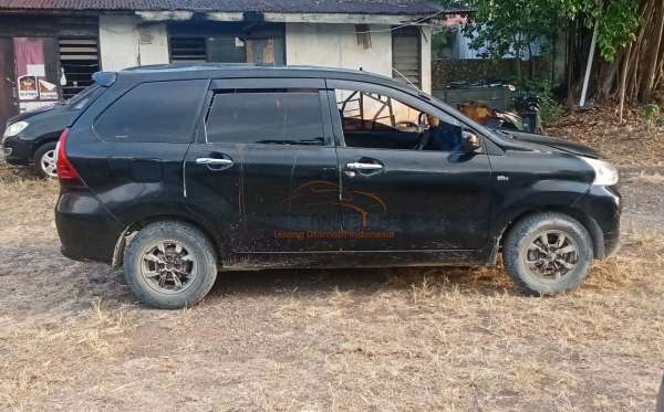 TOYOTA AVANZA E