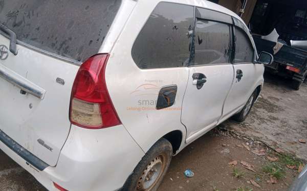 TOYOTA  AVANZA  G