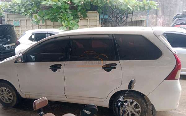 TOYOTA  AVANZA  G