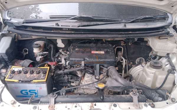 TOYOTA  AVANZA  G
