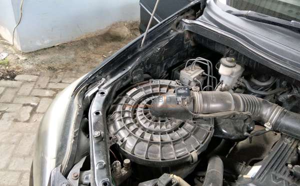 TOYOTA  INNOVA  V