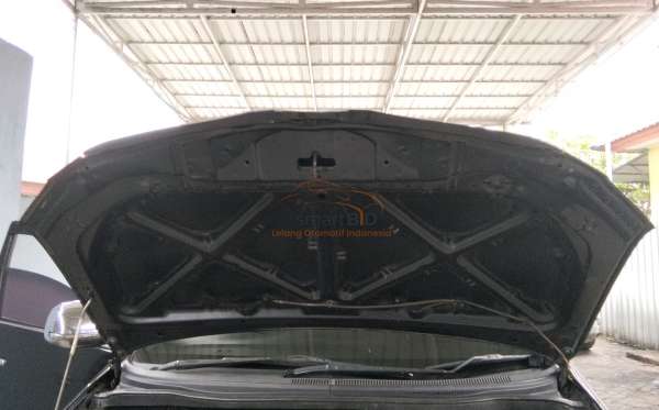 TOYOTA  INNOVA  V