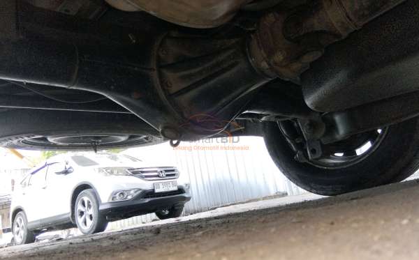 TOYOTA  INNOVA  V