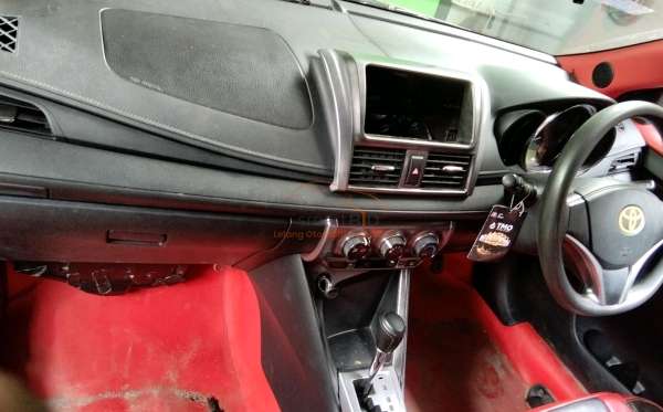 TOYOTA YARIS G