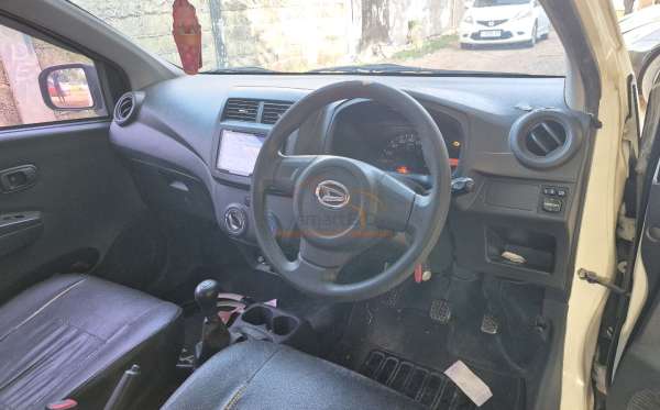 DAIHATSU  AYLA