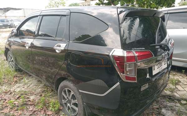 DAIHATSU SIGRA R