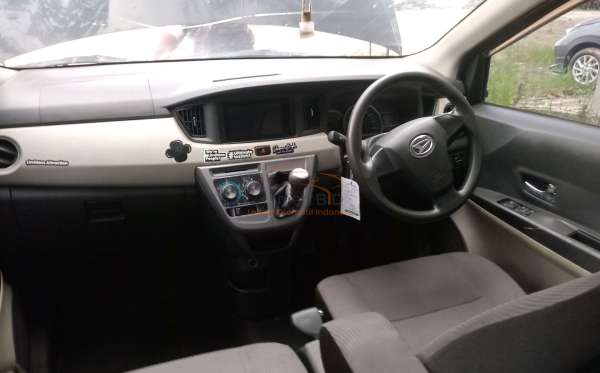 DAIHATSU SIGRA R