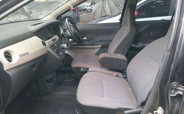 DAIHATSU SIGRA R