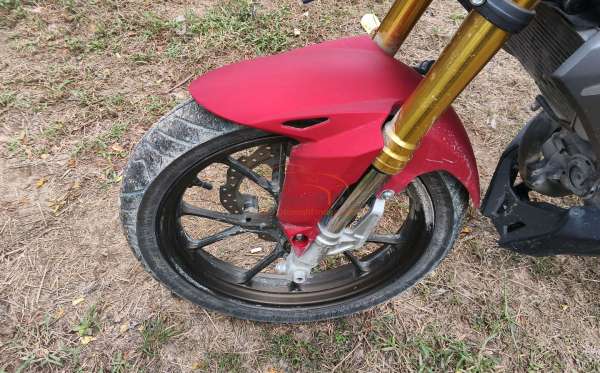 HONDA  CB 150 R