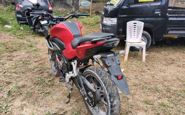 HONDA  CB 150 R