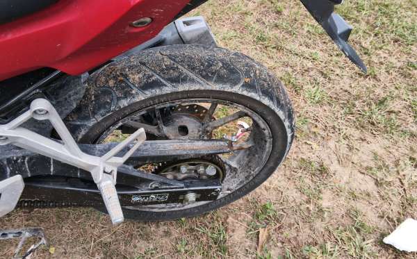 HONDA  CB 150 R