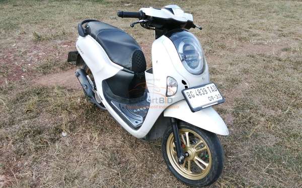 HONDA NEW SCOOPY FASHION