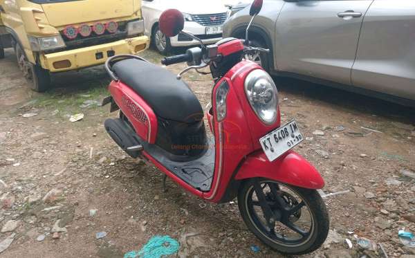 HONDA SCOOPY FI