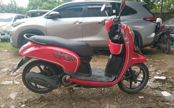 HONDA SCOOPY FI