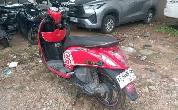 HONDA SCOOPY FI