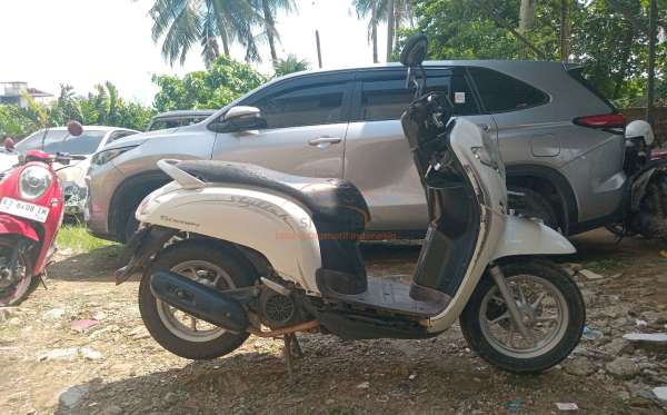 HONDA SCOOPY STYLISH