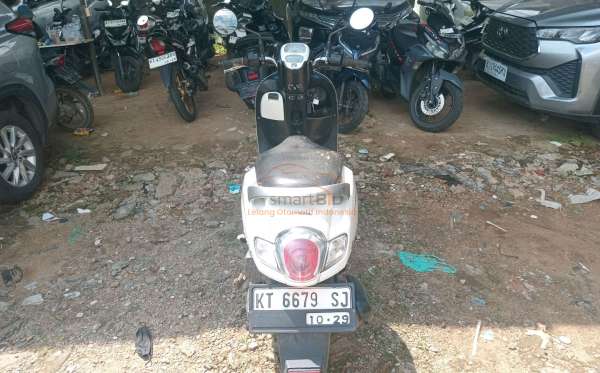 HONDA SCOOPY STYLISH