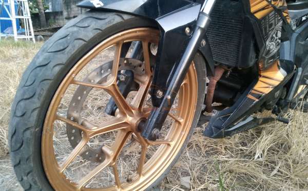 HONDA SONIC 150 R