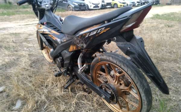 HONDA SONIC 150 R