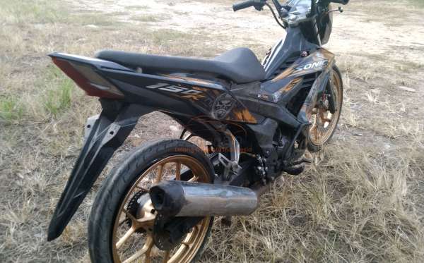 HONDA SONIC 150 R