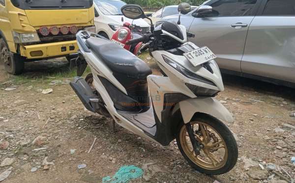 HONDA VARIO 150