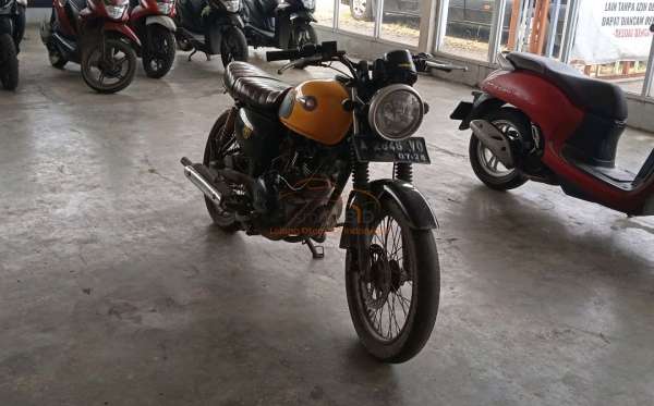 KAWASAKI W 175