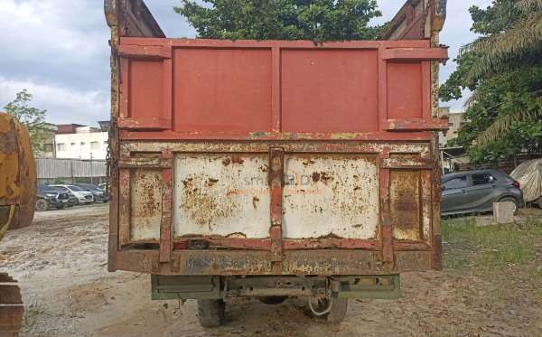 MITSUBISHI FE 74 HD 125 PS