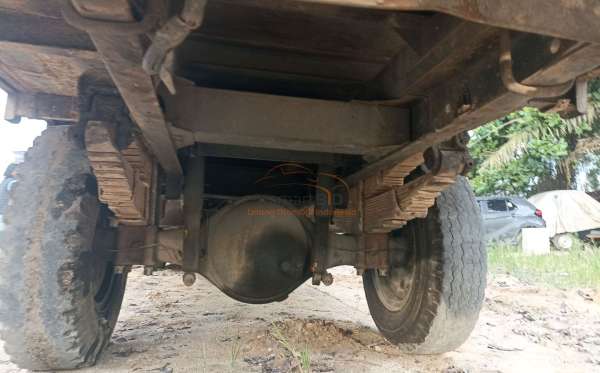 MITSUBISHI FE 74 HD 125 PS
