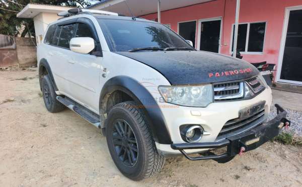 MITSUBISHI SPORT 30V6E 4X2 AT