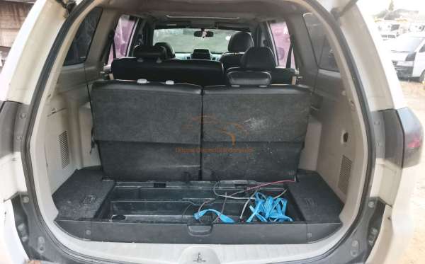 MITSUBISHI SPORT 30V6E 4X2 AT