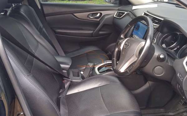 NISSAN X TRAIL