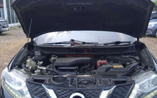 NISSAN X TRAIL