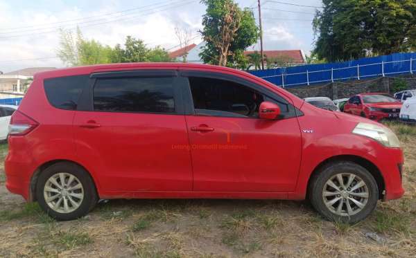 SUZUKI ERTIGA