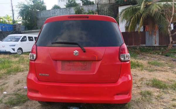SUZUKI ERTIGA