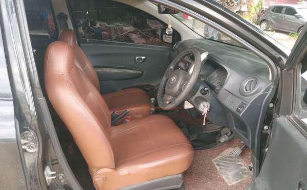 TOYOTA AGYA 1.0 G